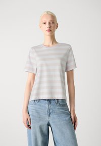 Selected Femme SLFESSENTIAL TEE - Marškinėliai su spaudiniu - cradle pink/bright white