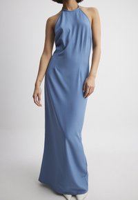 NA-KD MIT SCHNALLENDETAIL UND OFFENEM RÜCKEN - Maxikjoler - blue