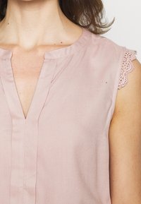 ONLY Blus - mottled light pink