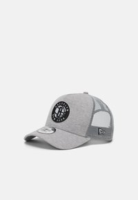 Unselected, light grey