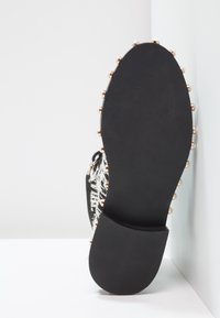 River Island Botines con cordones - black