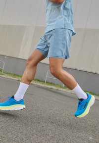 HOKA GLIDE SHORT - Kratke hlače 2-u-1 - shadow