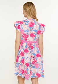 usha Denní šaty - pink multicolor