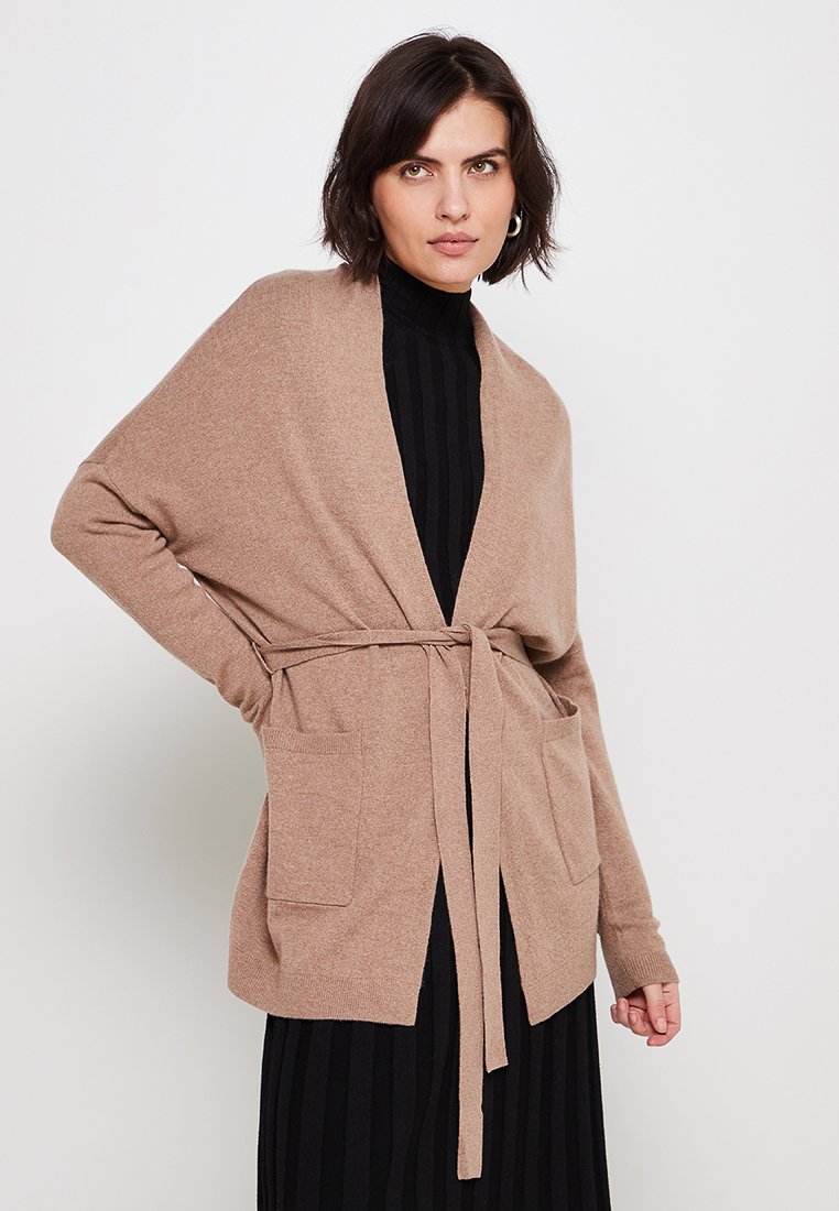 s.Oliver Strickjacke - sandstein
