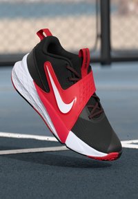 Unselected, black/white/university red