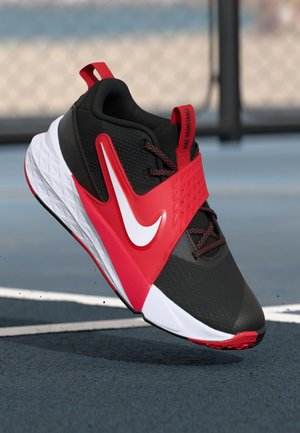 Nike Performance TEAM HUSTLE UNISEX - Basketballsko - black/white/university red