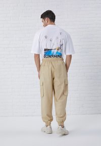 Pier One LINEN BLEND CARGO  - Kargopüksid - tan