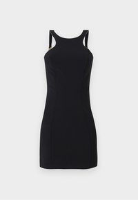 Robe noire sans manches avec une silhouette ajustée, présentant des découpes sur les épaules et des accents en métal doré.