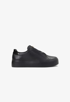 MALIA - Sporta apavi - black