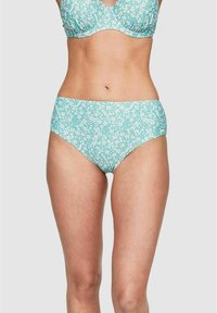 Turkos bikini med blommönster; toppen har rynkad tyg med kupor, och botten har en högmidjad design. Slät textur.