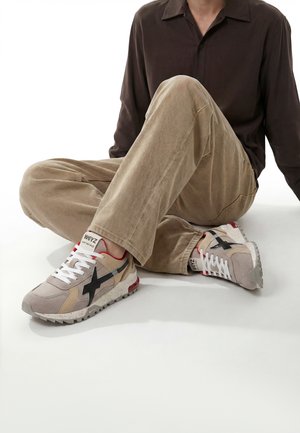 W6YZ, BREEZE 3-M. - Baskets basses - taubengrau/sand