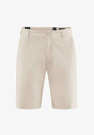 Pantaloni corti beige in cotone con chiusura a bottone, zip e passanti per cintura. Presentano tasche laterali e una texture liscia. Lunghezza sopra il ginocchio.