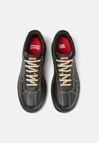 Camper RUNNER K21 - Matalavartiset tennarit - schwarz