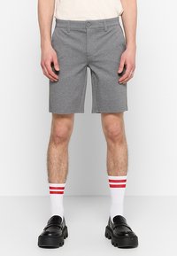 Unselected, medium grey melange