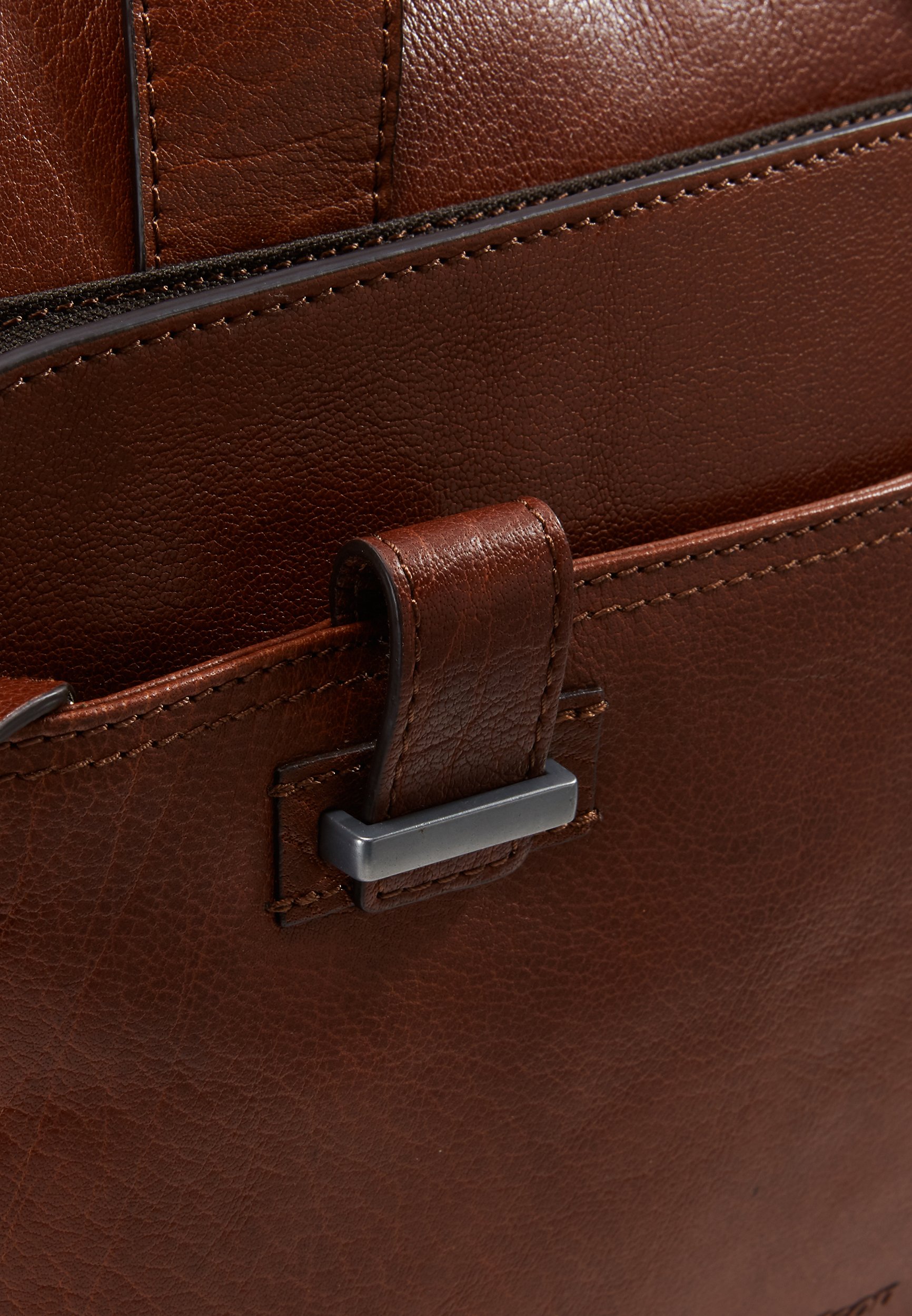 Strellson SUTTON BRIEFBAG Dataveske cognac Zalando.no Strellson SUTTON BRIEFBAG Dataveske cognac Zalando.no