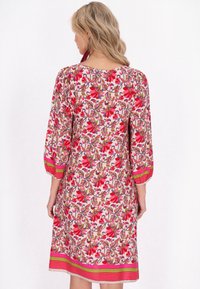 usha Vapaa-ajan mekko - red multicolor