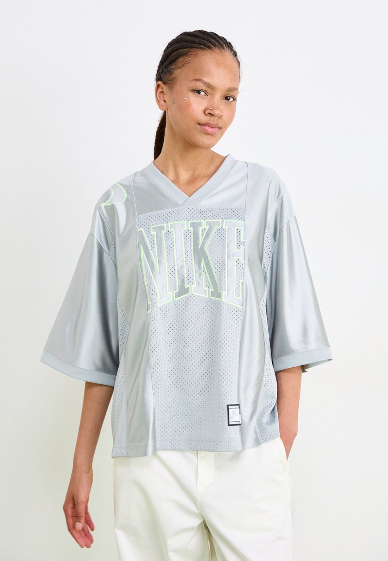 Nike Sportswear - STREET - Trükipildiga T-särk - light smoke grey/barely volt, Suurenda