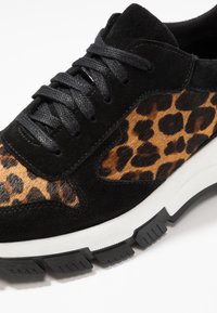 Zign Zapatillas - black