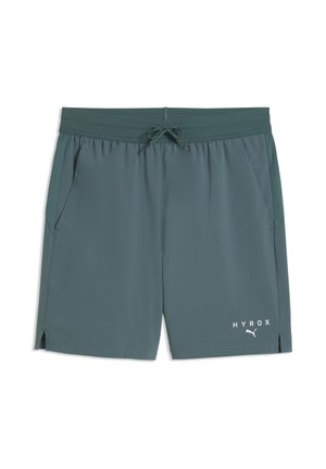 Mørkegrønne atletikshorts med elastisk linning, snøre, sidelommer, små sideslids og hvid "HYROX" og Puma-logo på venstre ben.