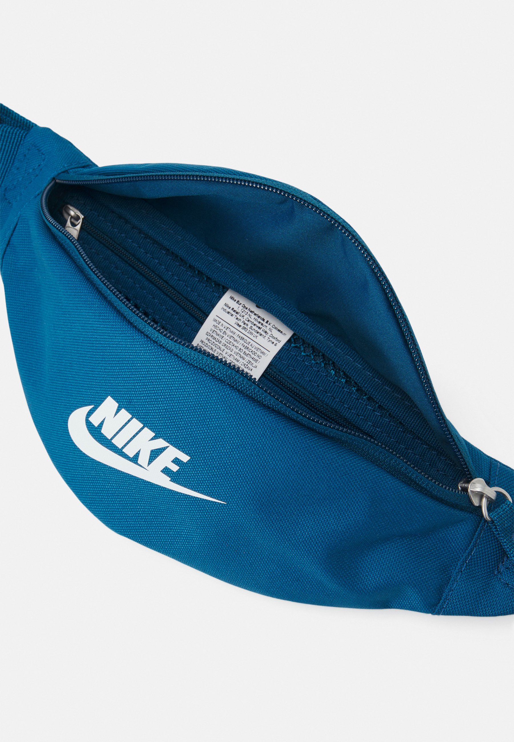 nike dunks foot action