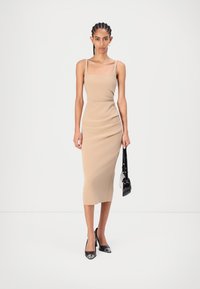 Bec + Bridge KARINA TUCK - Vestito elegante - camel