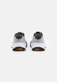 Nike Performance VAPOR LITE 2 - Teniški copati za različne podlage - wolf grey/laser orange/black