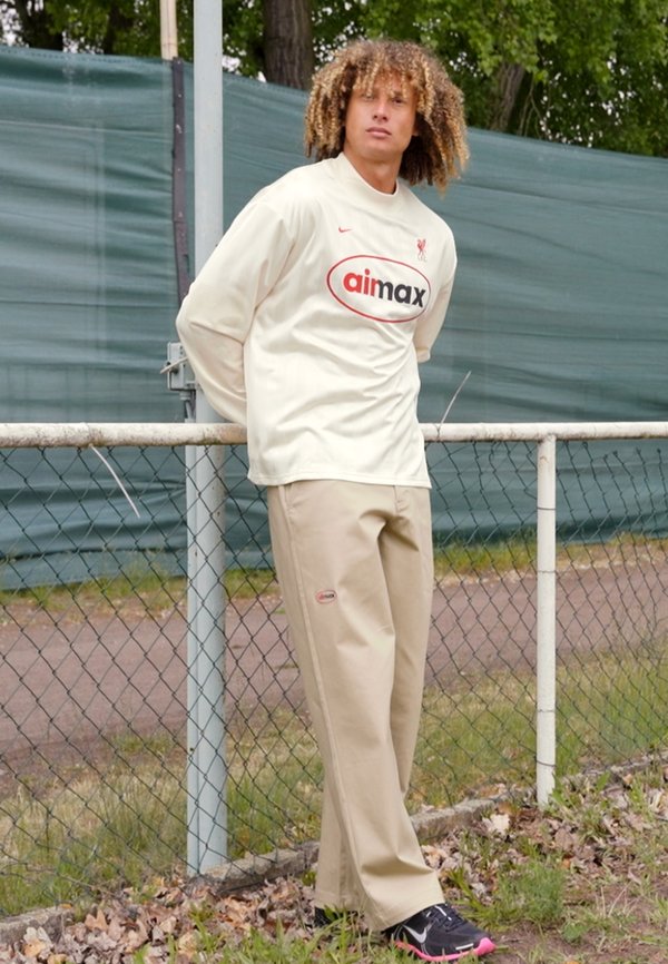 LIVERPOOL FC CULTURE - Football shirt3