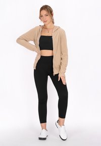 faina Fleecetakki - beige