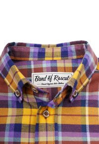 Chemise en coton à carreaux avec des couleurs violettes, jaunes et brunes. Comprend un col, des boutons, et une étiquette portant la mention "Band of Roscal."