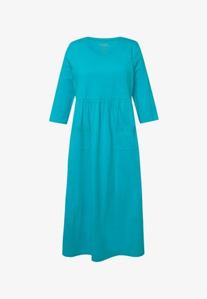 Türkisfarbenes, knielanges Kleid mit Rundhalsausschnitt, Dreiviertelärmeln und zwei vorderen Taschen. Weicher Stoff mit einem gerafften Taillendesign.