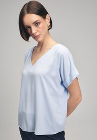 adL SHORT SLEEVES V NECK  - Jednoduché tričko - blue