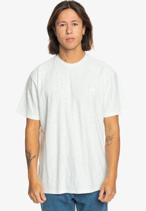 White, short-sleeve t-shirt with a round neck and a subtle logo on the chest. Made of lightweight, textured fabric. Casual fit.