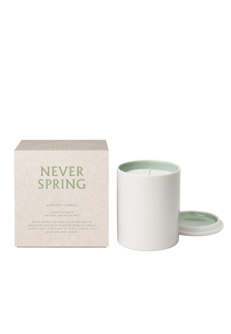 Björk and Berries - BJ�RK & BERRIES KERZEN NEVER SPRING SCENTED CANDLE - Duftkerze - transparent, Vergrößern