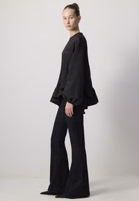 Touché Privé PLEATED CUPRA  - Palaidinė - black
