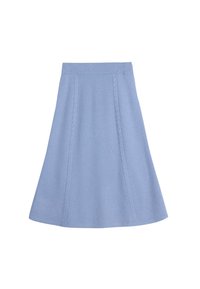 Knälång stickad A-formad kjol i ljusblått med strukturerade vertikala kabelstickningsmönster och resår i midjan.