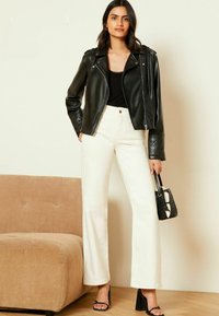 Love & Roses BUCKLE BIKER - REGULAR FIT - Dirbtinės odos striukė - black