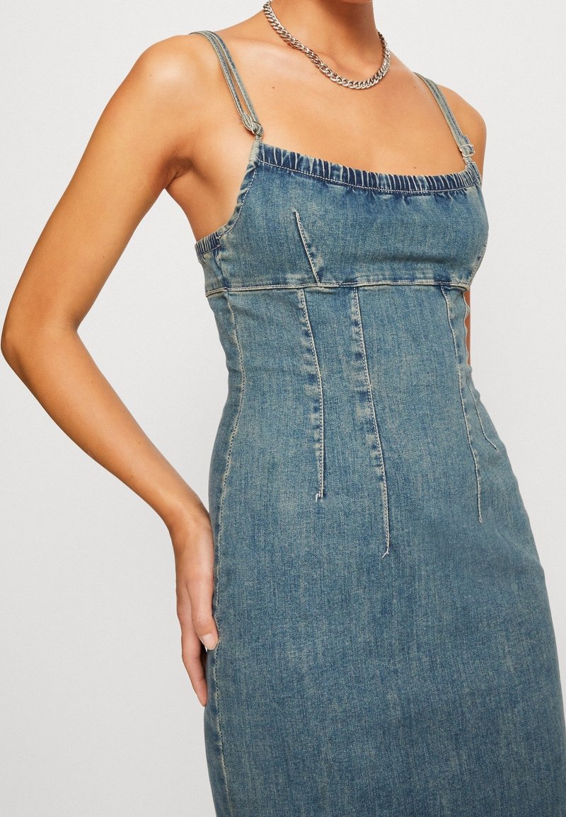 BDG Urban Outfitters Denim dress - blue - (Pre-owned) - Zalando.ie