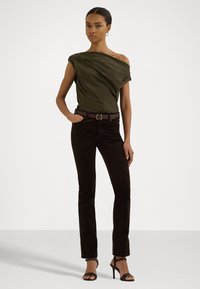 Lauren Ralph Lauren SATIN CHARMEUSE OFF THE SHOULDER BLOUSE - Blúz - botanic green