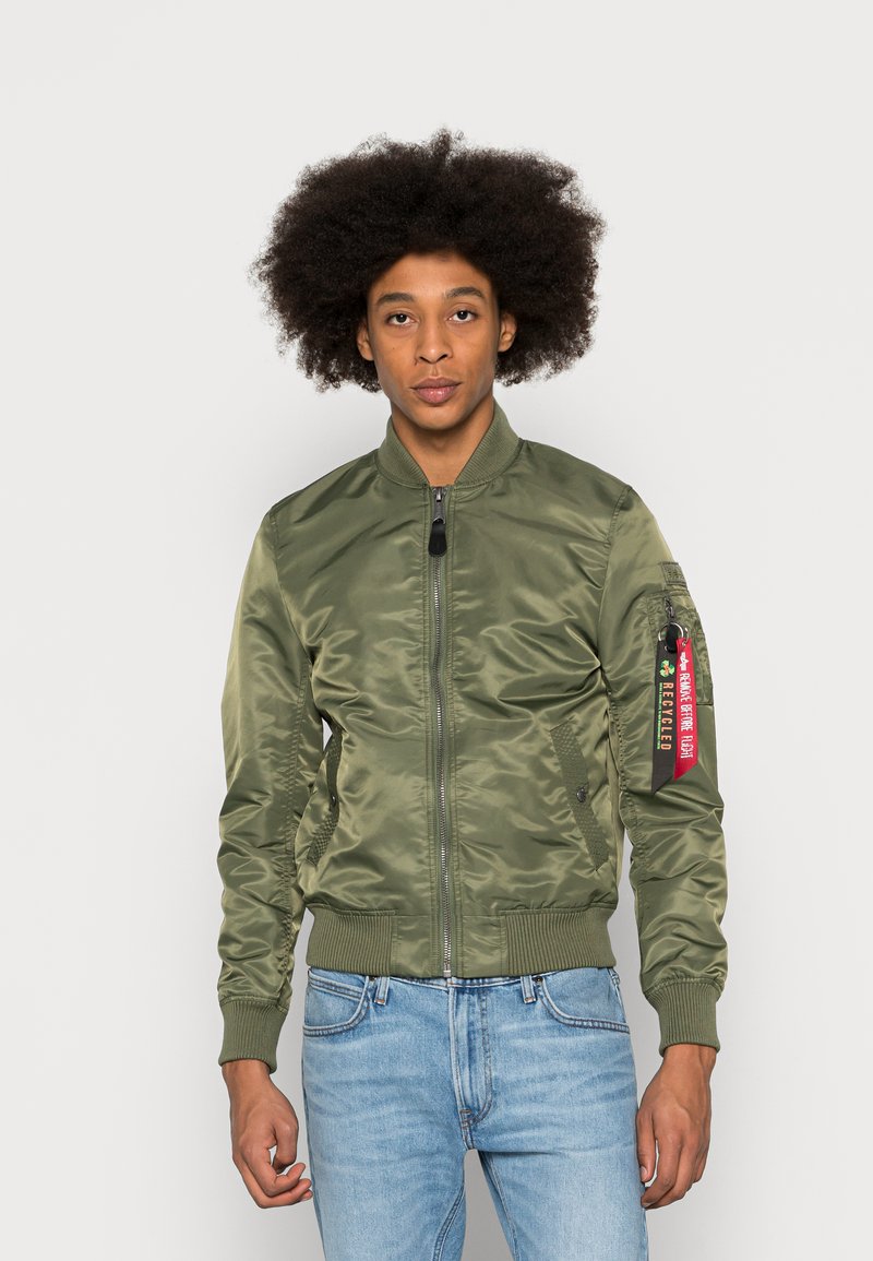 Alpha Industries PROJECT Bomber Jacket sage green/olive Zalando.co.uk