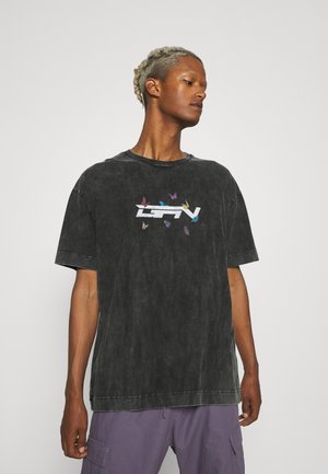 GREY ACID WASH BUTTERFLY - T-shirts print - grey