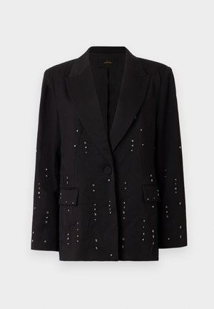 Sacou negru cu închidere cu un singur nasture, două buzunare frontale și aplicații metalice sparse. Țesătură uniformă cu un croi structurat.