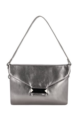 Borsa a tracolla in argento metallico con una texture liscia, design elegante e un accentuato dettaglio rettangolare nero sulla patta frontale.