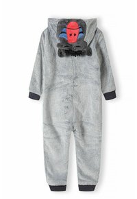 Grå fleeceoverall med huva som har ett röd- och blått djuransikte-mönster. Rullade ärmar och anklar, mjuk textur genom hela.