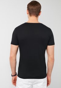 Buratti V-NECK  - Základné tričko - black