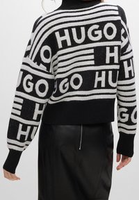 HUGO Trui - black