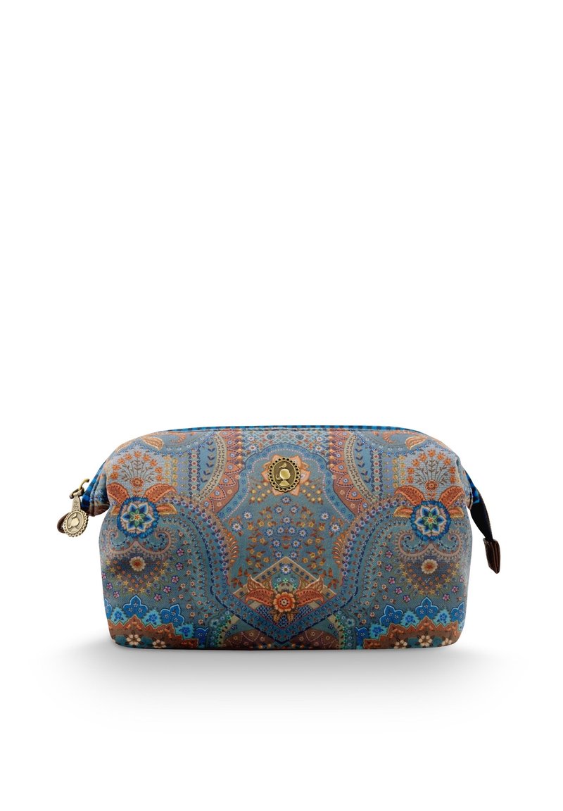 Patroon make-up tas in blauw, oranje en bruin. Kenmerkt bloemenontwerpen en een gouden hardwareaccent aan de voorkant. Rits sluiting.