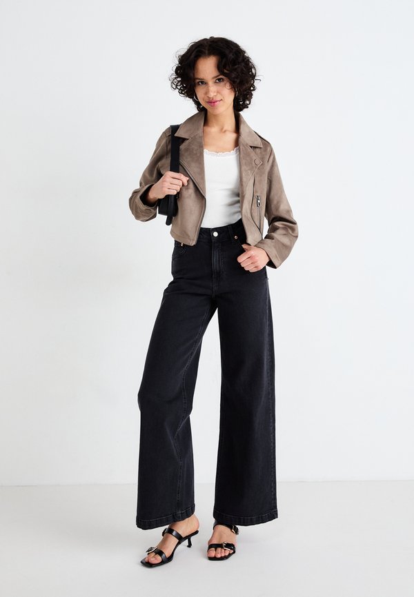 ONLSARA SHARAI  - Top - cloud dancer3