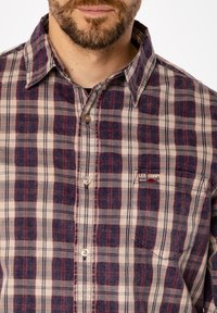 Lee Cooper WILL ciemnoliliowy