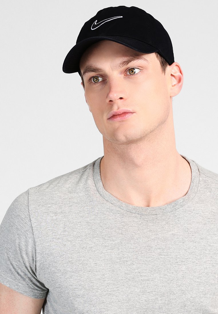 nike sportswear cap black