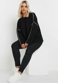 Yours Clothing BLANKET STITCH - Stickad tröja - black